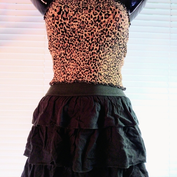 B-wear skirt and Zanara leopard tube top Small (7) - Picture 1 of 6